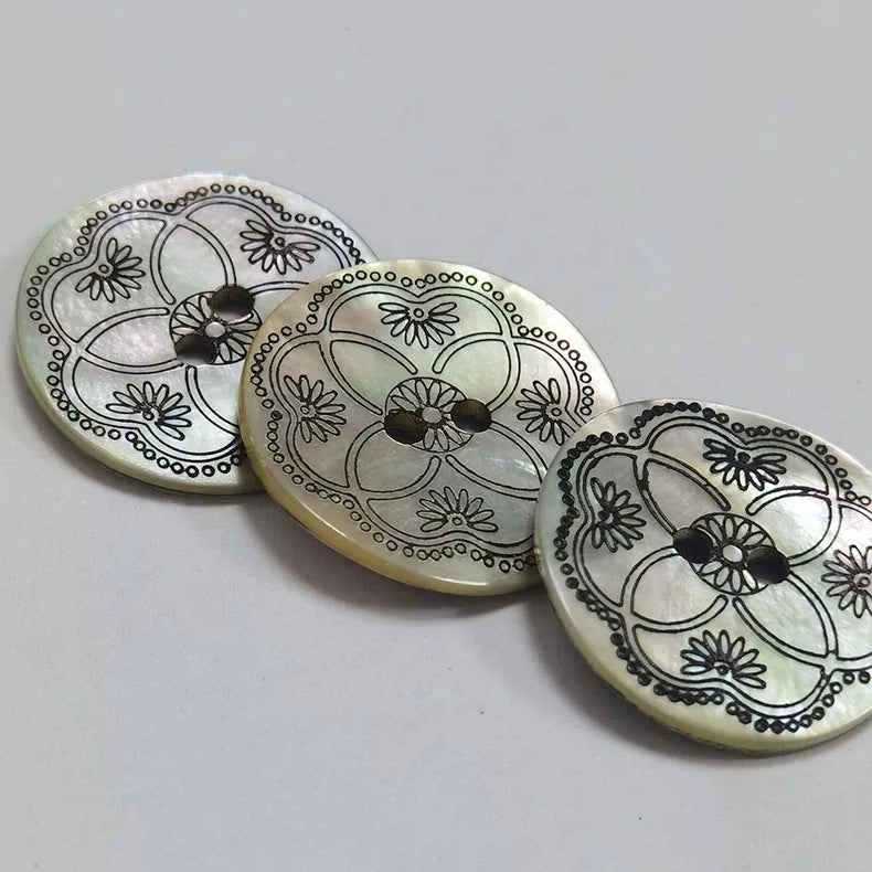 18L/24L/36L Black Pattern Mother of Pearl 2-Hole Shell Buttons 99 Pack
