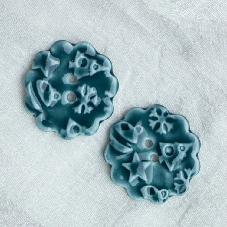 30mm 2-Hole Handmade DIY Ceramic Buttons Blue and White Flower Pattern 10pcs
