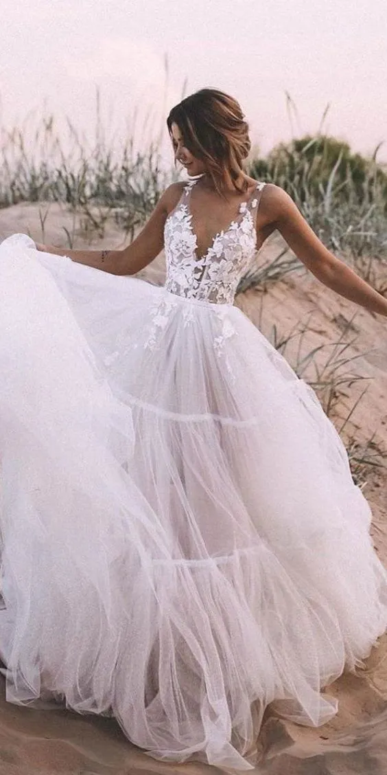 A-line Tulle Skirt Bridal Dress with Lace V-neckline