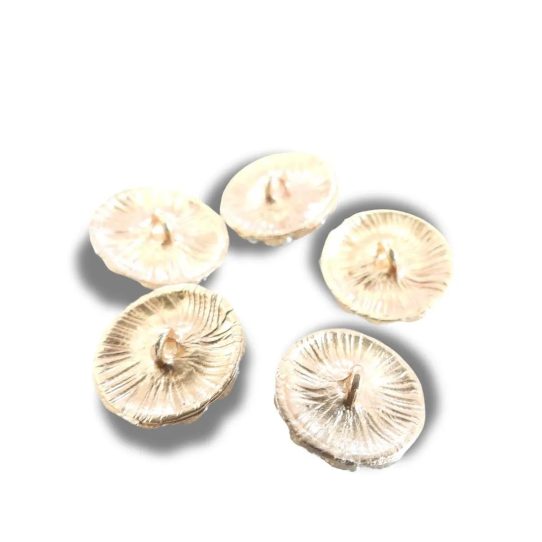 Black Pearl Buttons