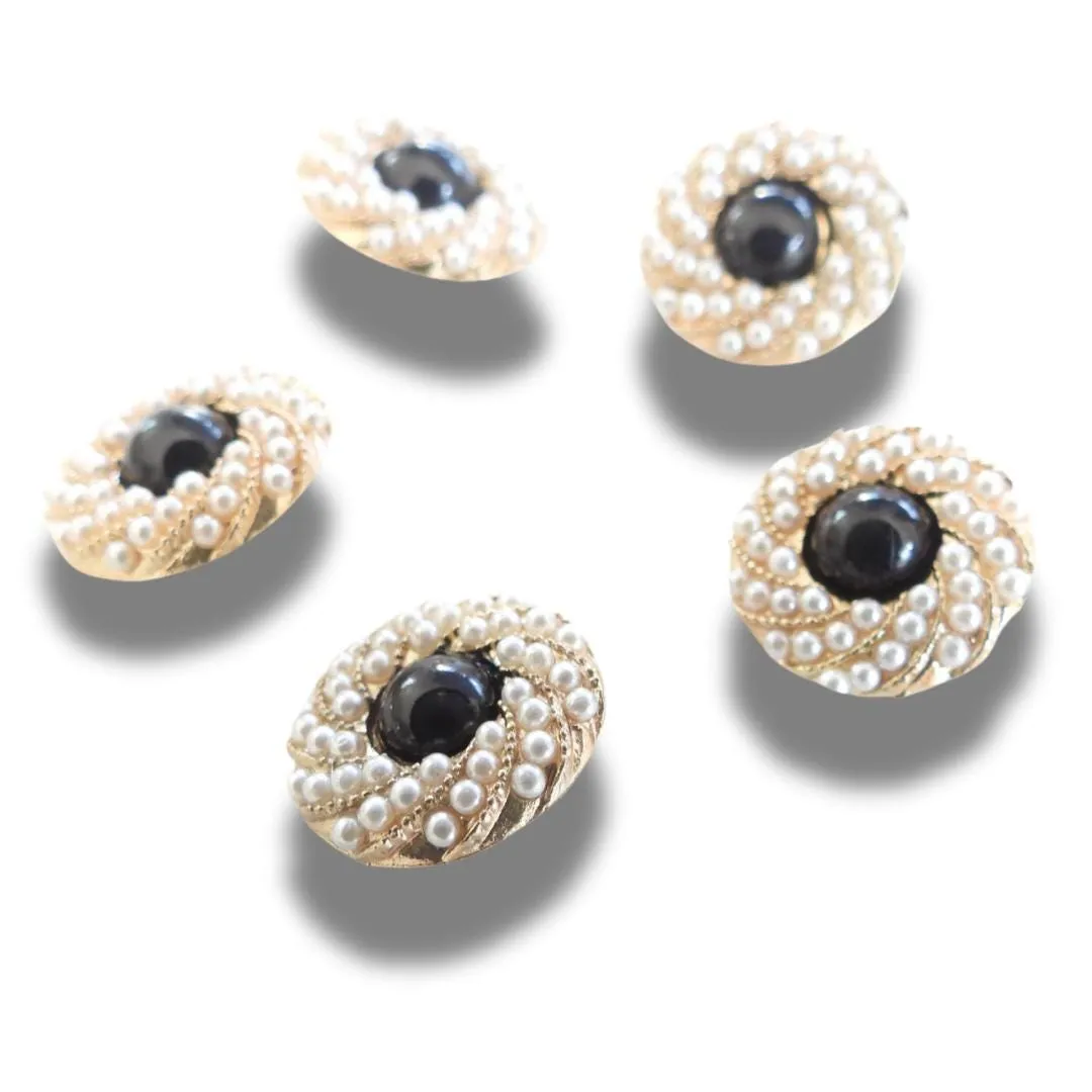 Black Pearl Buttons