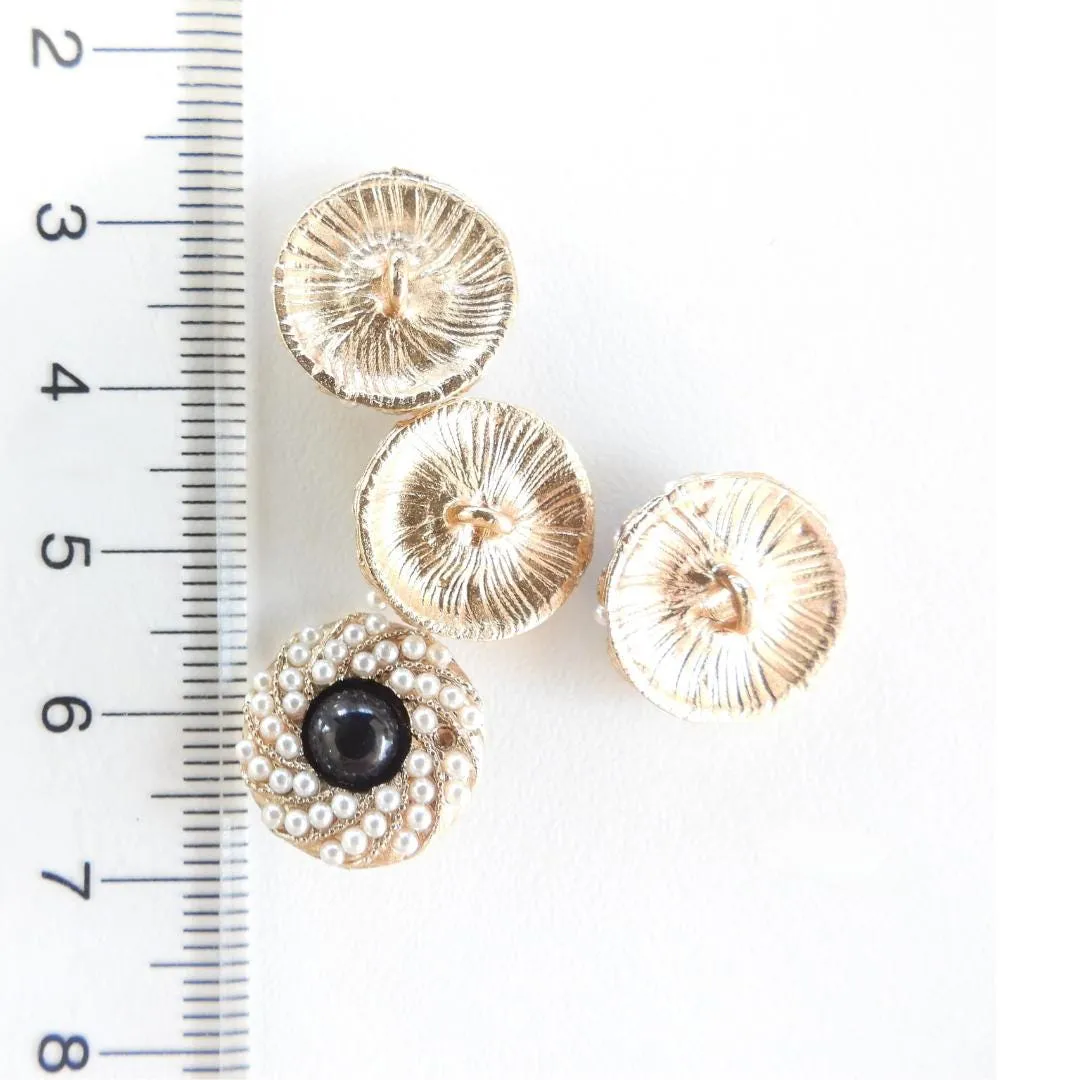 Black Pearl Buttons