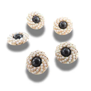 Black Pearl Buttons