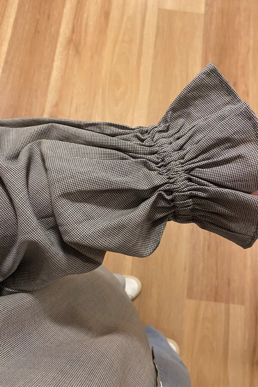 Daylight Moon Passing Of Time Blouses - Silk Wool Puppytooth