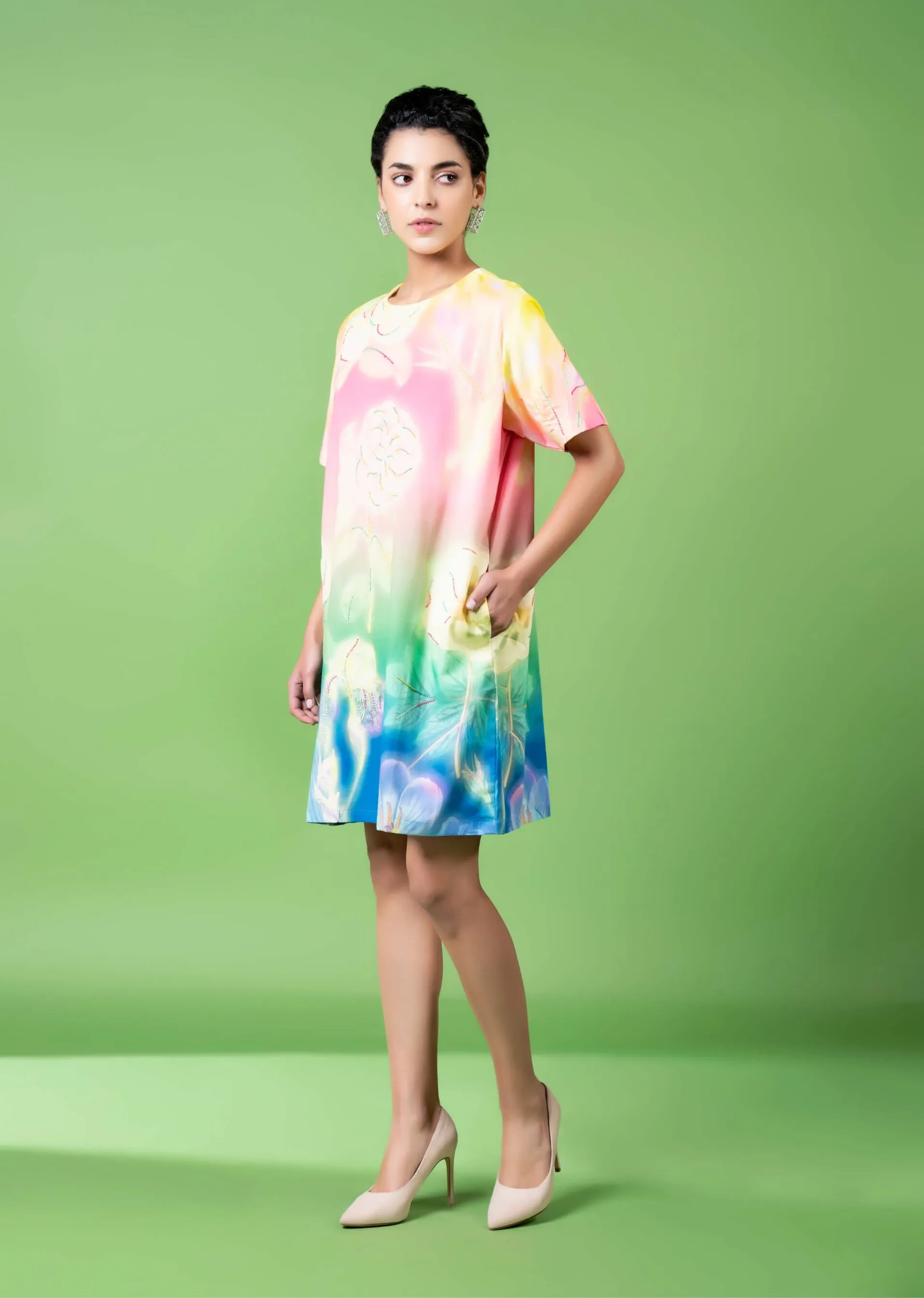 Evening bloom embroidered dress