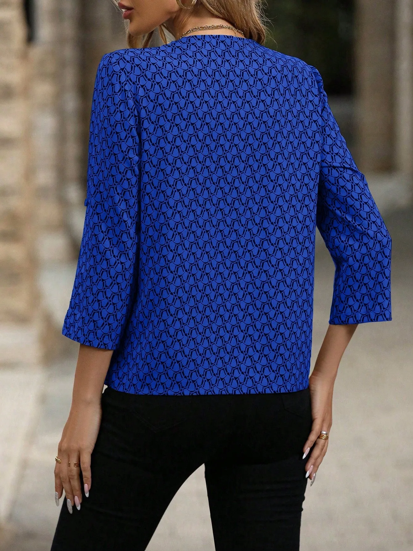 Feather Print Roll Tab Sleeve Blouse