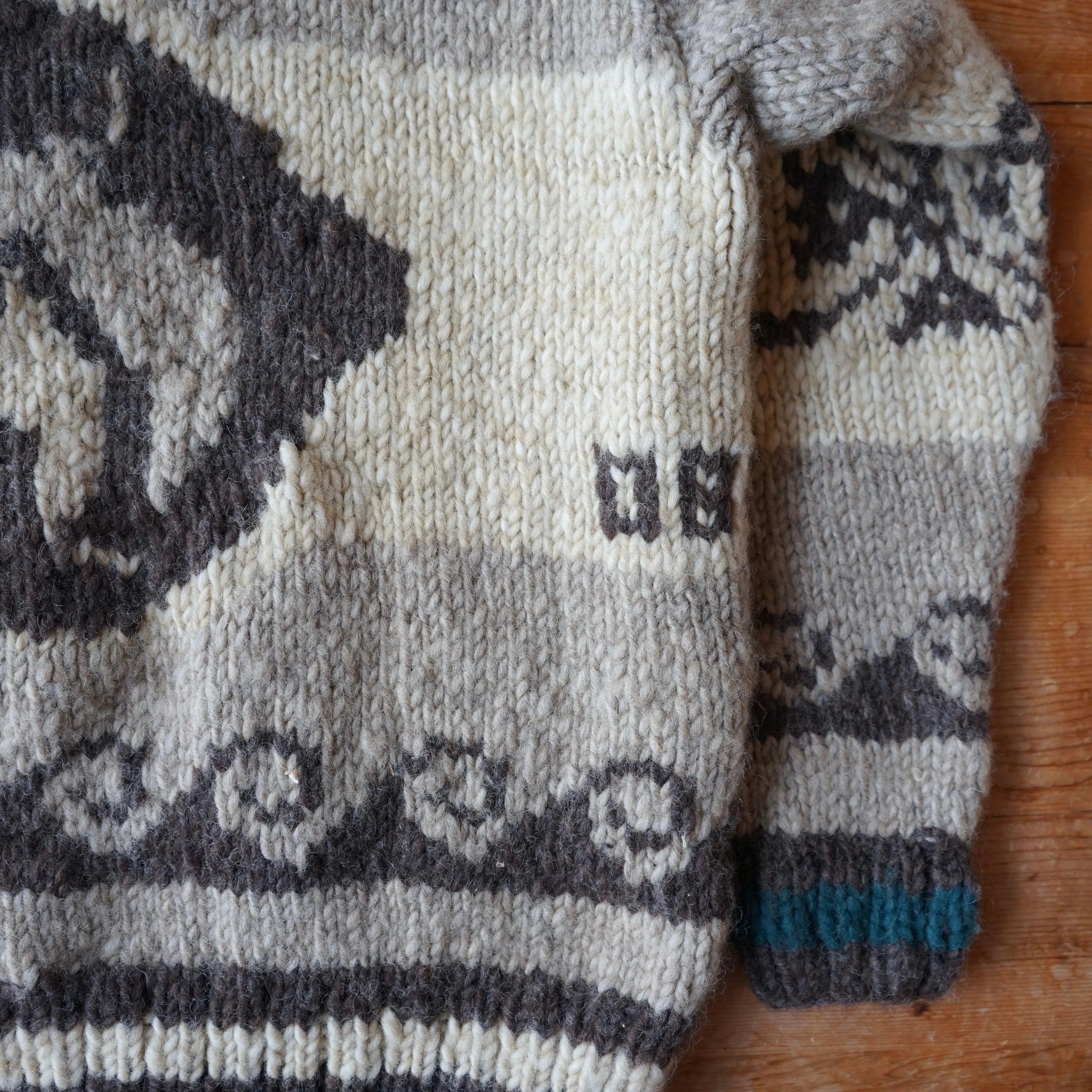 Filson Limited Edition Mens Hand Knit Cowichan Sweater