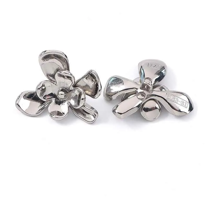 Floral Metal Shank Buttons 30 Pack (3 Colors)
