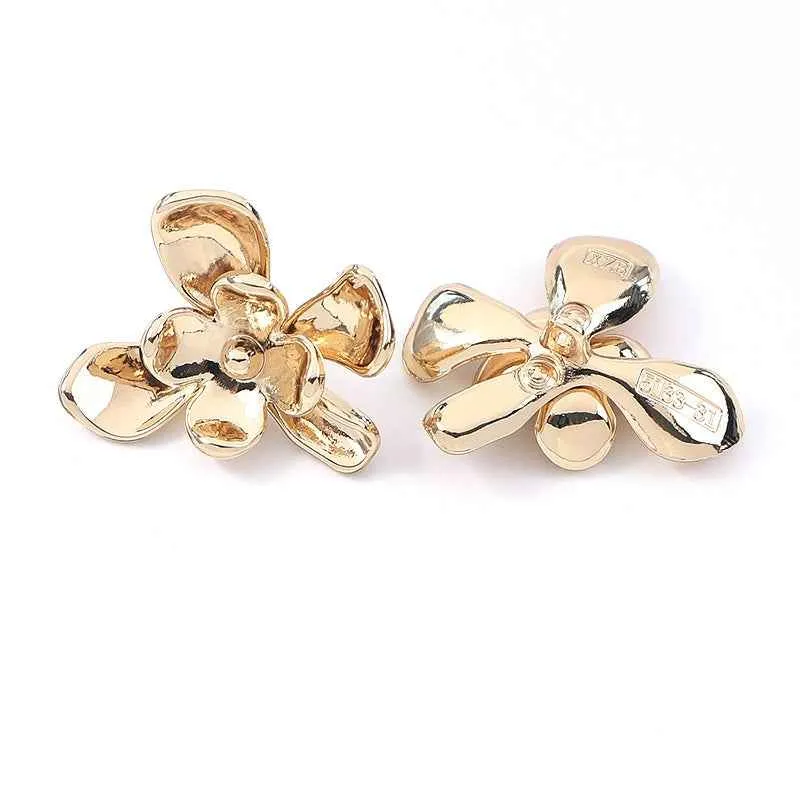 Floral Metal Shank Buttons 30 Pack (3 Colors)