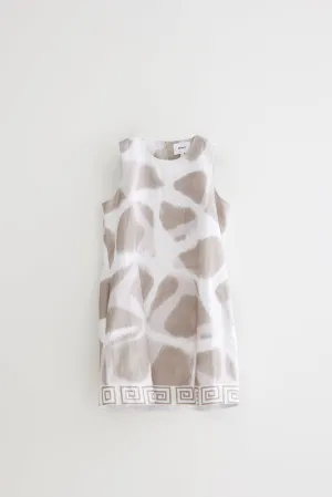 GIRAFFES CAN'T DANCE.