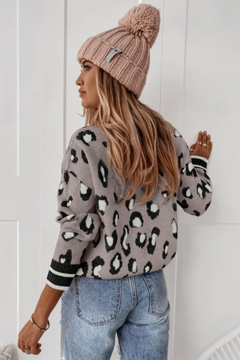 Gray Two-tone Ribbed Trim Contrast Leopard Sweater