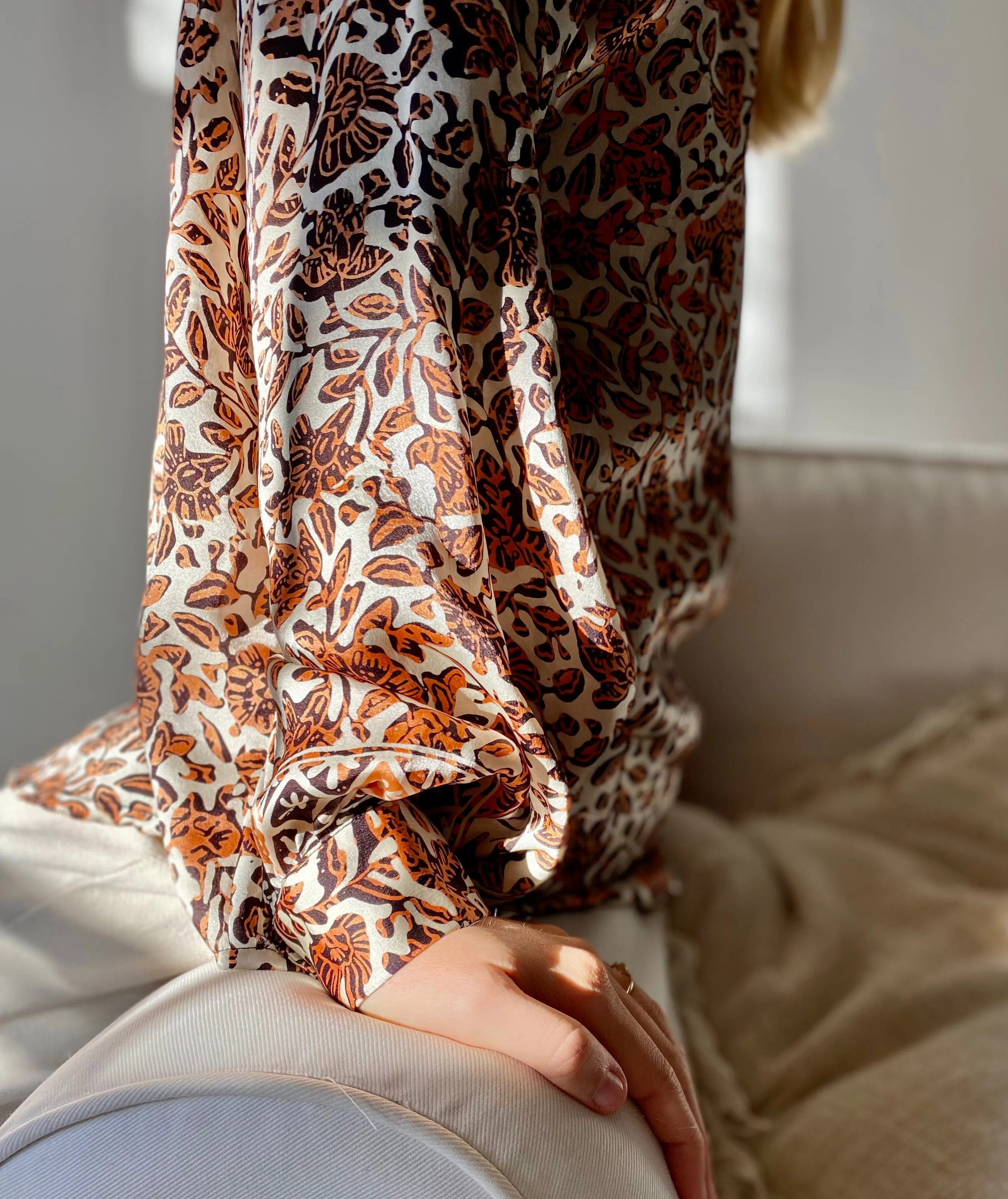 HOTEL The Fleurs Silk Blouse in Sunkiss