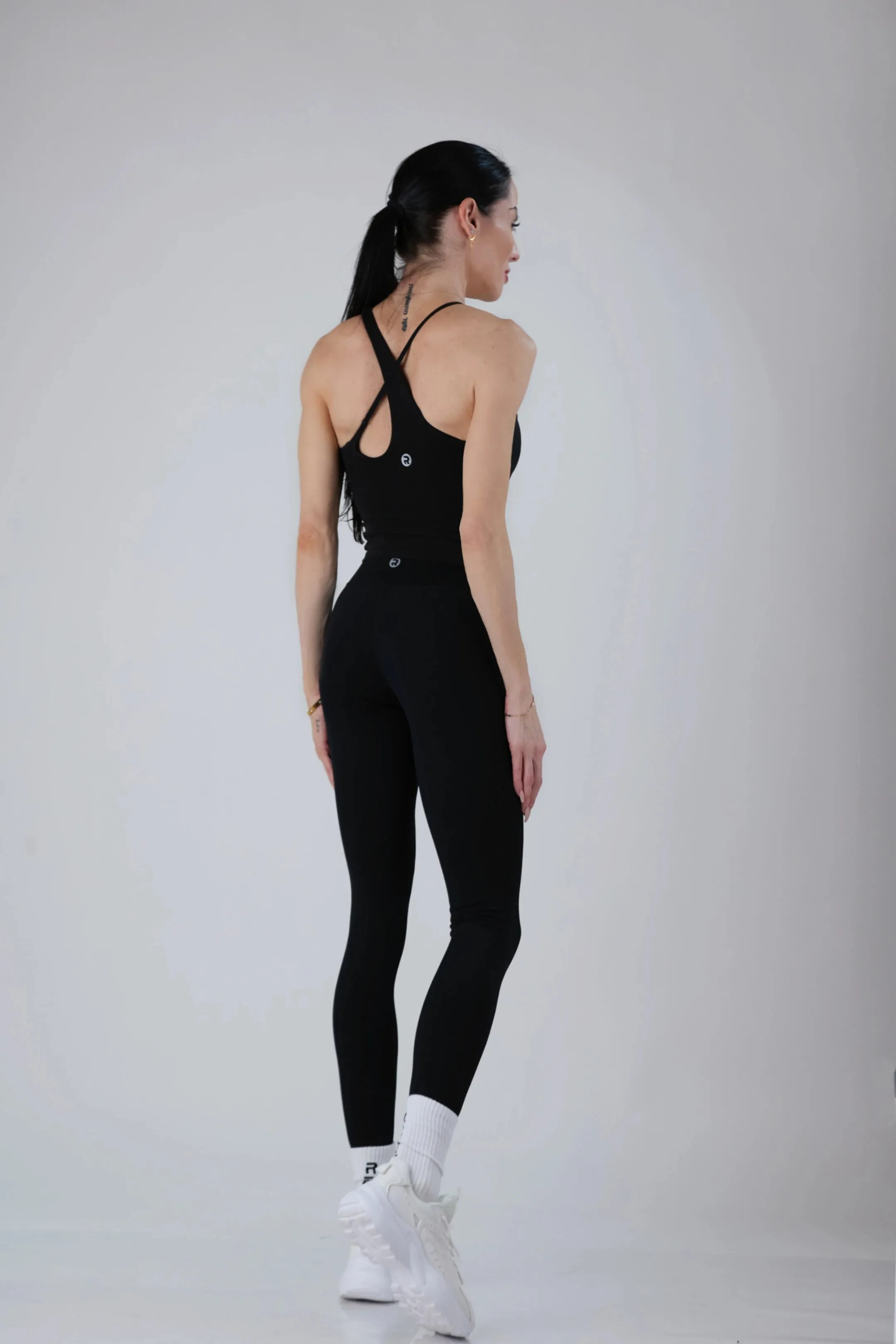 Élan Asymmetric Crop Top