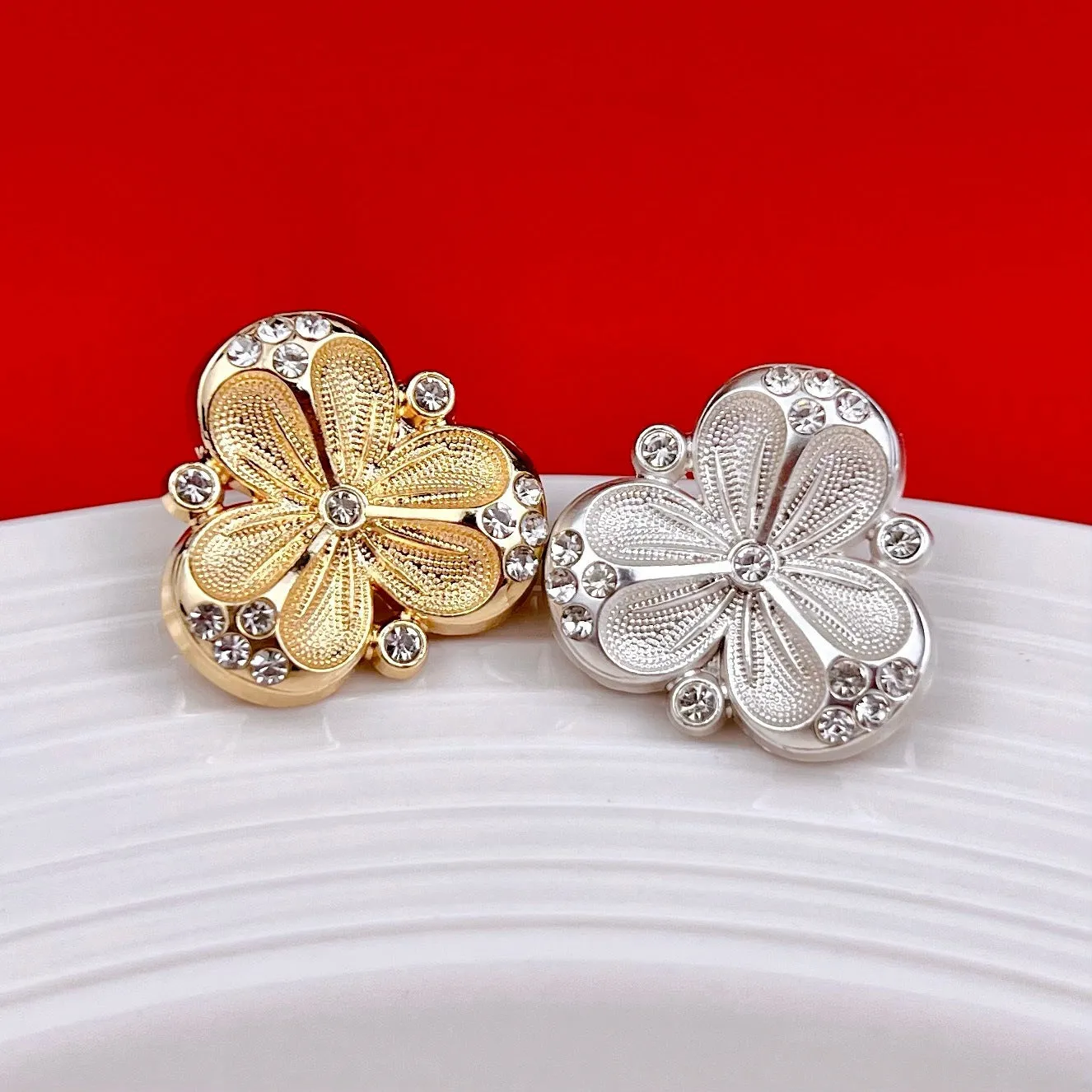Luxury Diamond Three-Petal Flower Metal Shank Buttons 10pcs