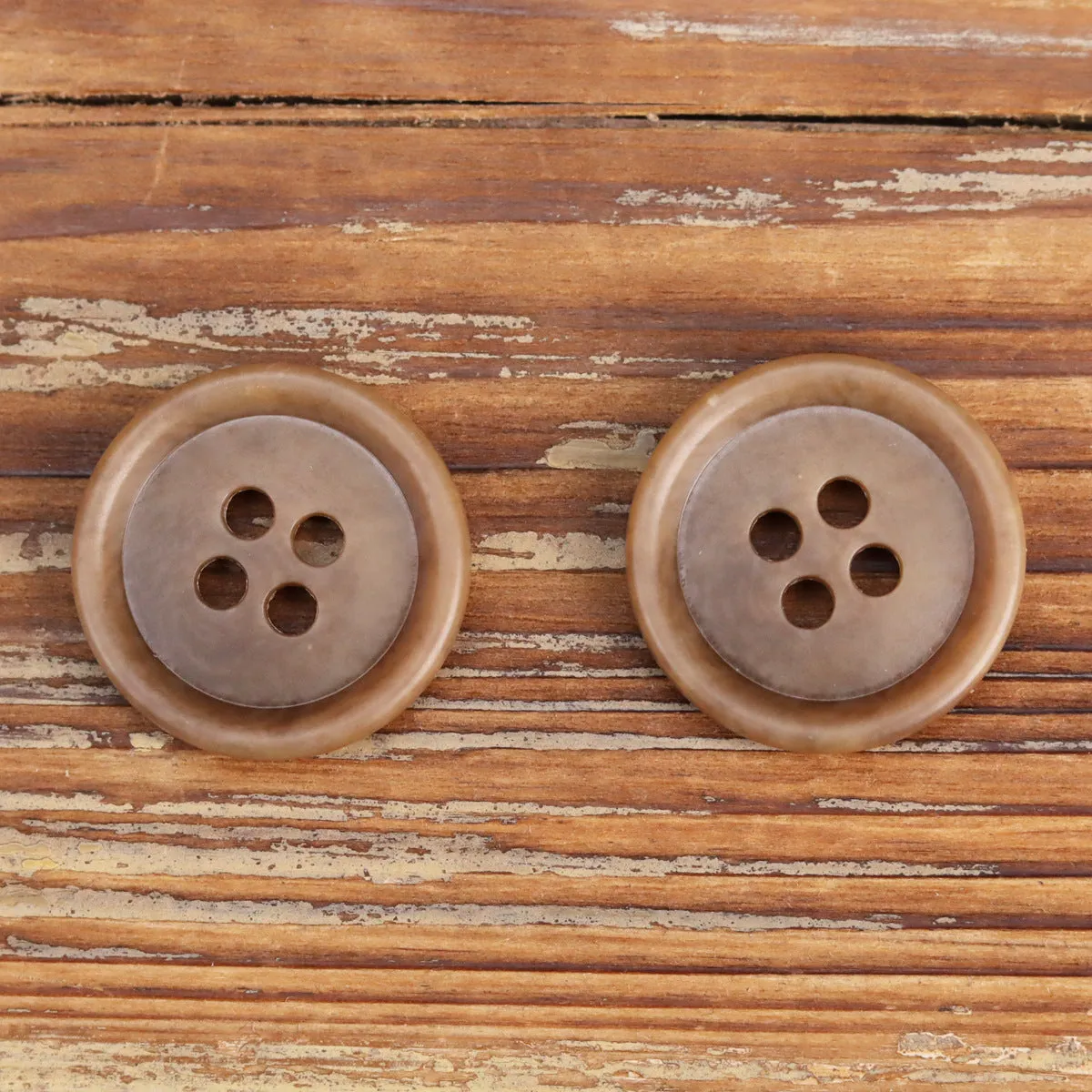 Minimalist Thin-Edged Khaki Retro Dune Style Urea Buttons 30pcs