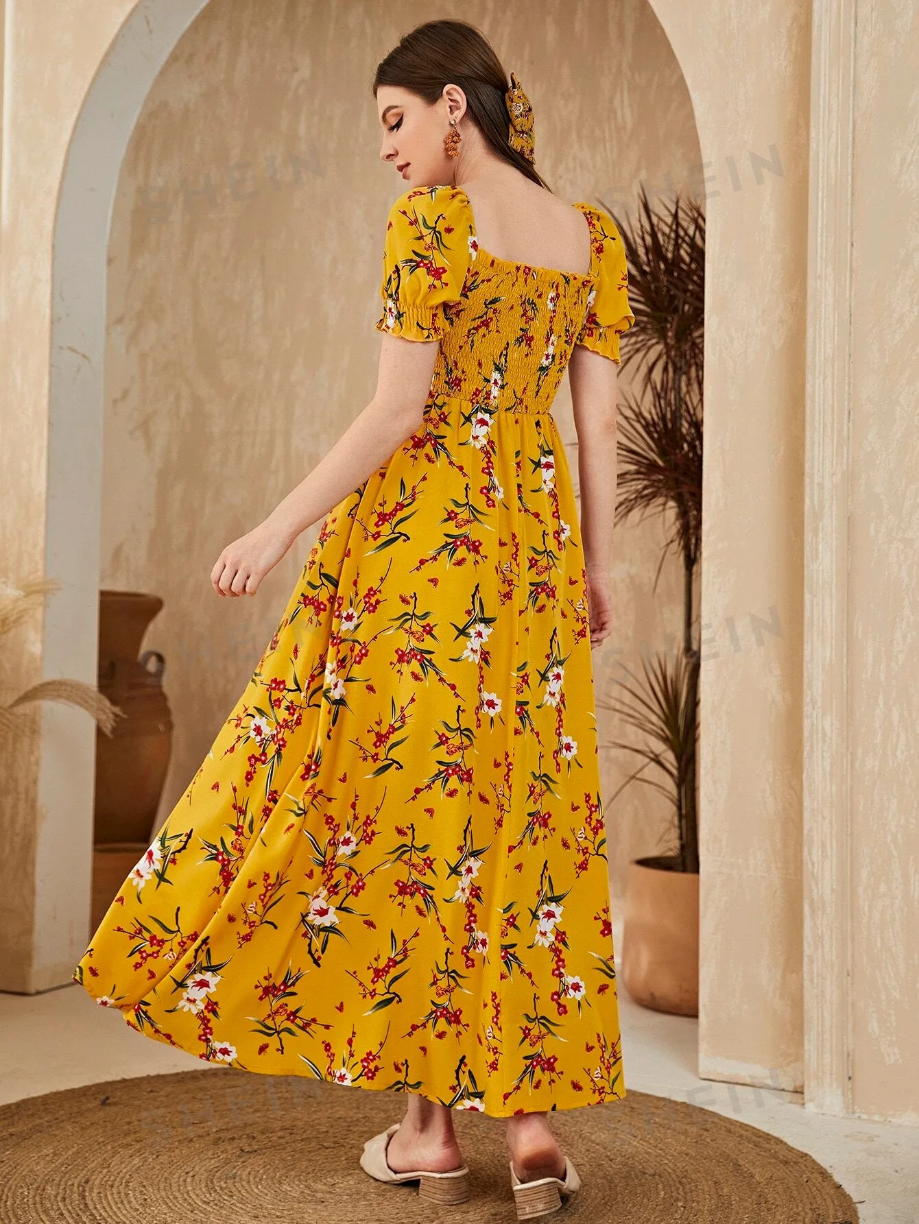 Mulvari Floral Square Neck Shirred A-line Dress