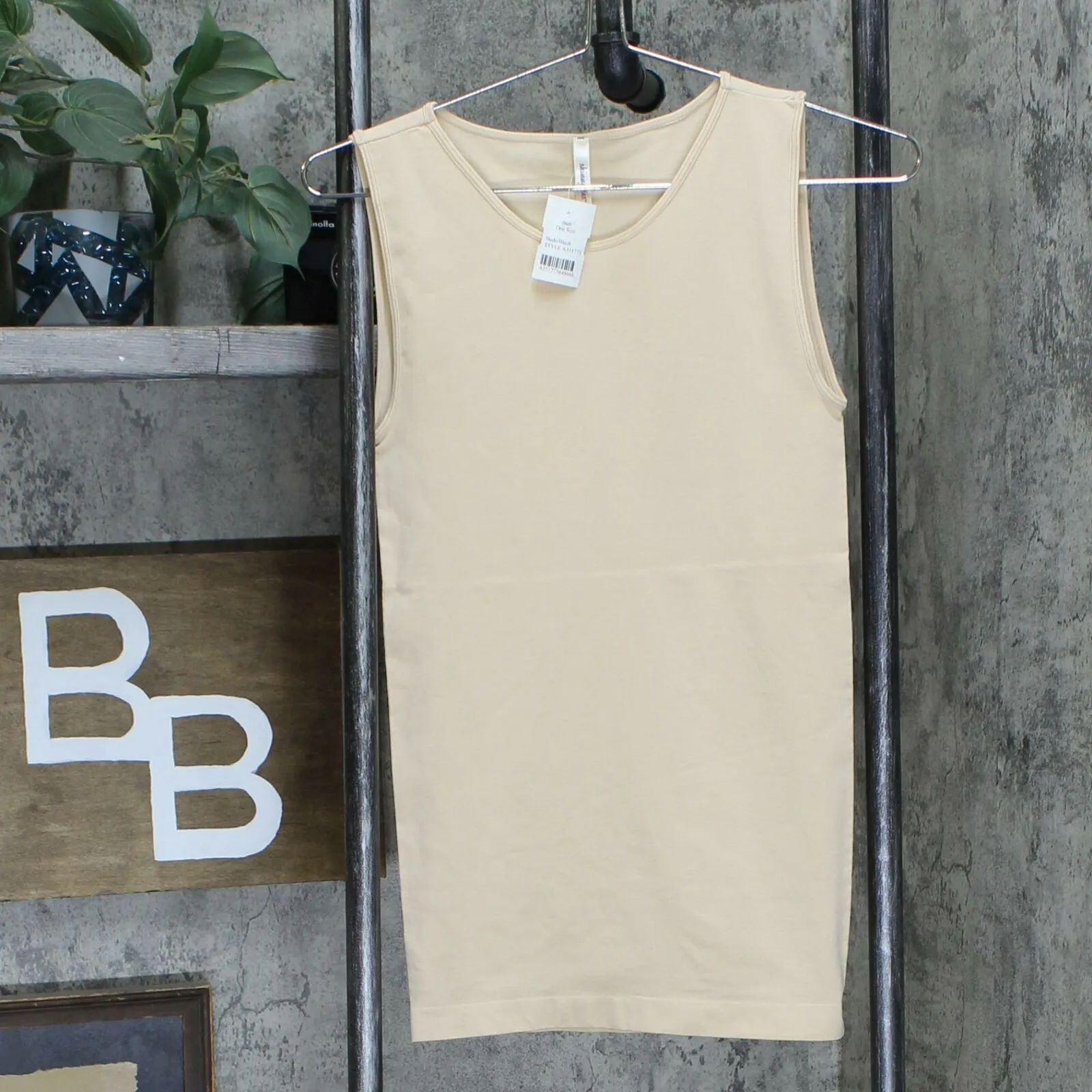 NWT Skinnytees Set Of 2 Full Coverage Layering Tanks. A351773 One Size