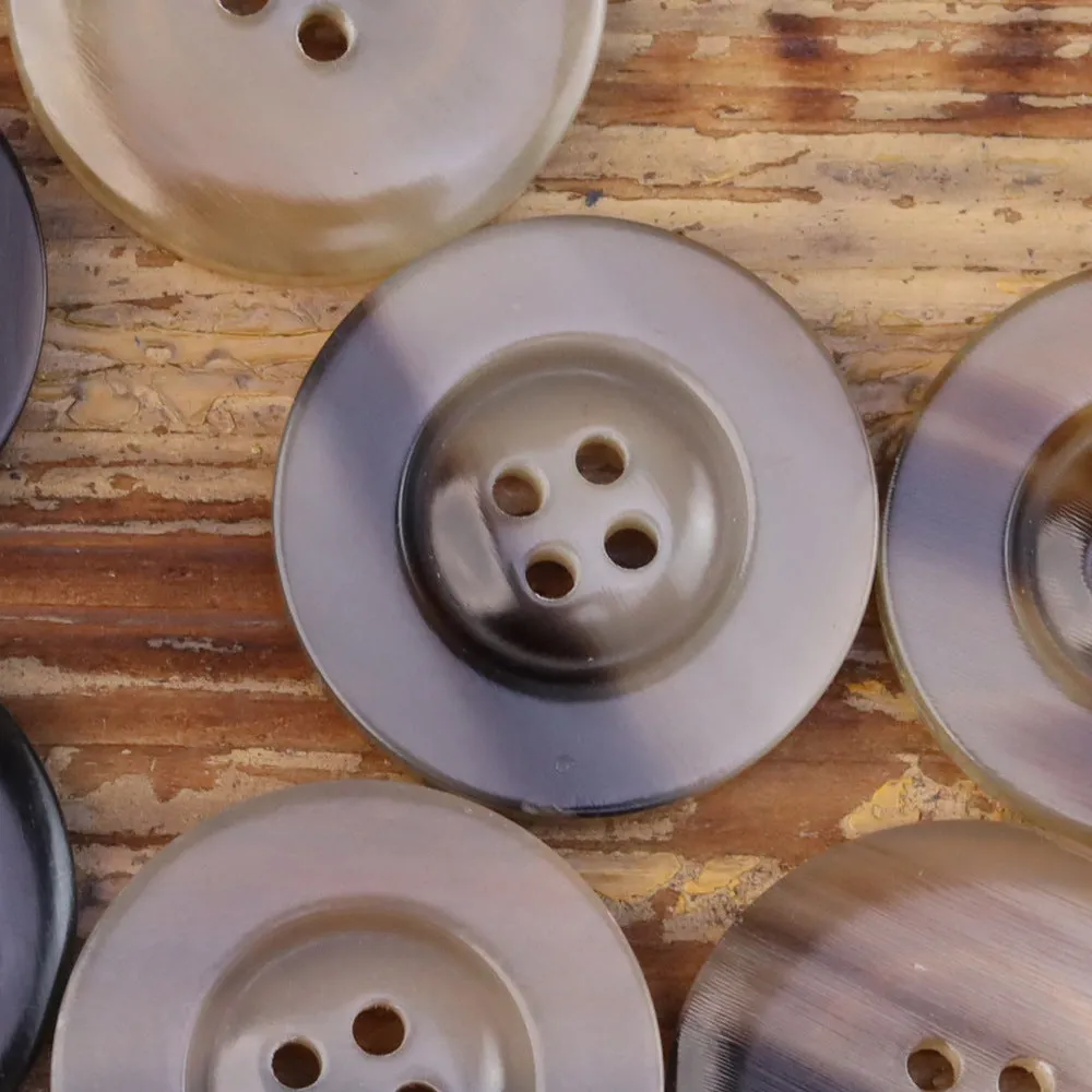 Off-White and Beige-Black Wide-Edged Yellow Cattle Horn Buttons 2pcs
