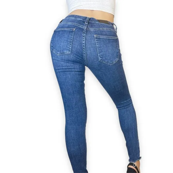 Pistola Distressed Midrise Skinny Jeans Size 25