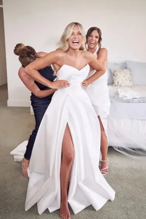 Popular Pleat Sweetheart A Line Wedding Dresses Side Slit Vestido De Noiva Satin Appliqued Women Bridal Dresses Factory Custom
