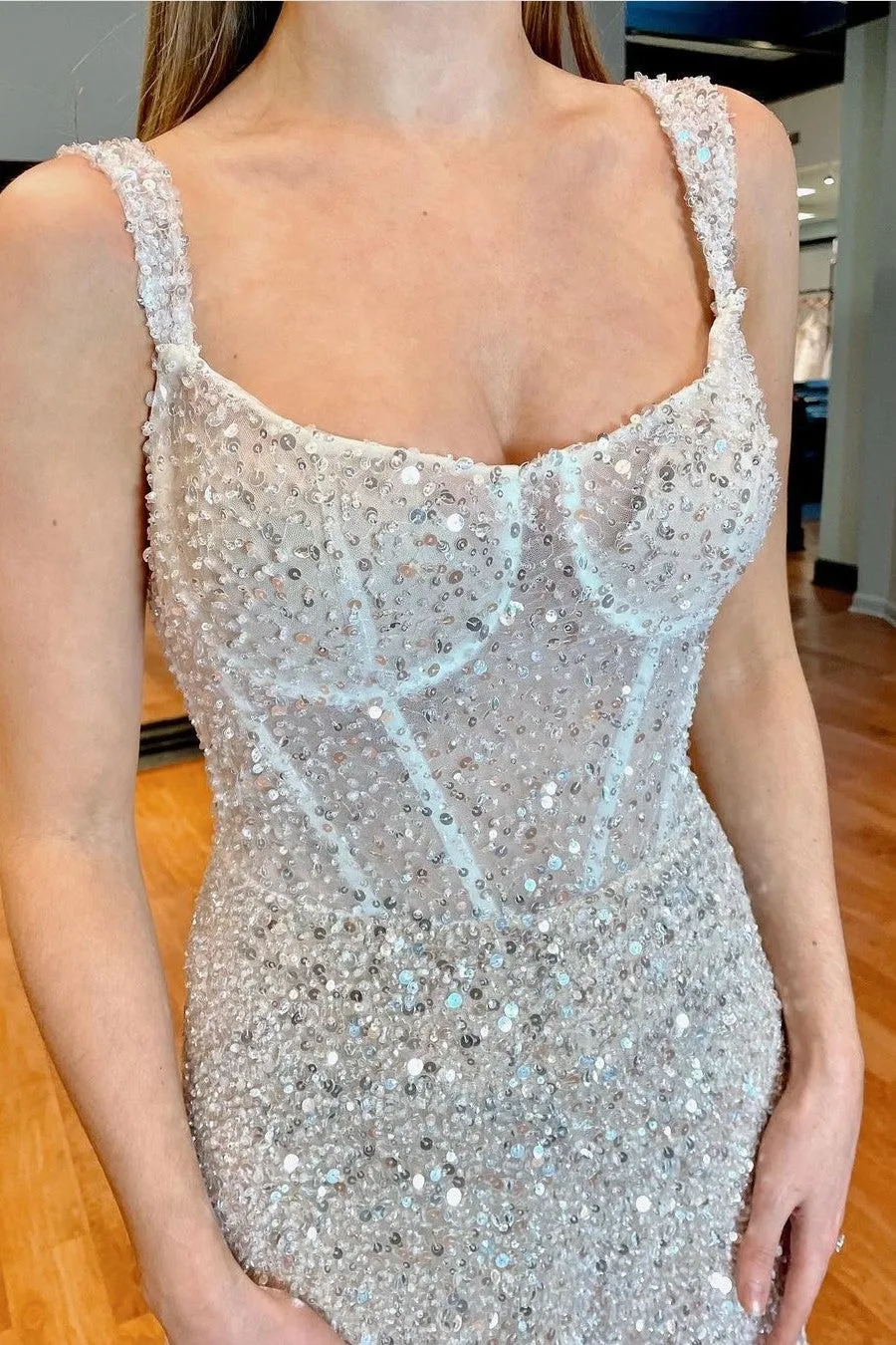 Sleeveless Wedding Gowns with Twinkling Sequin Beads