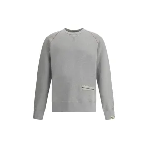 Sweatshirt with pocket