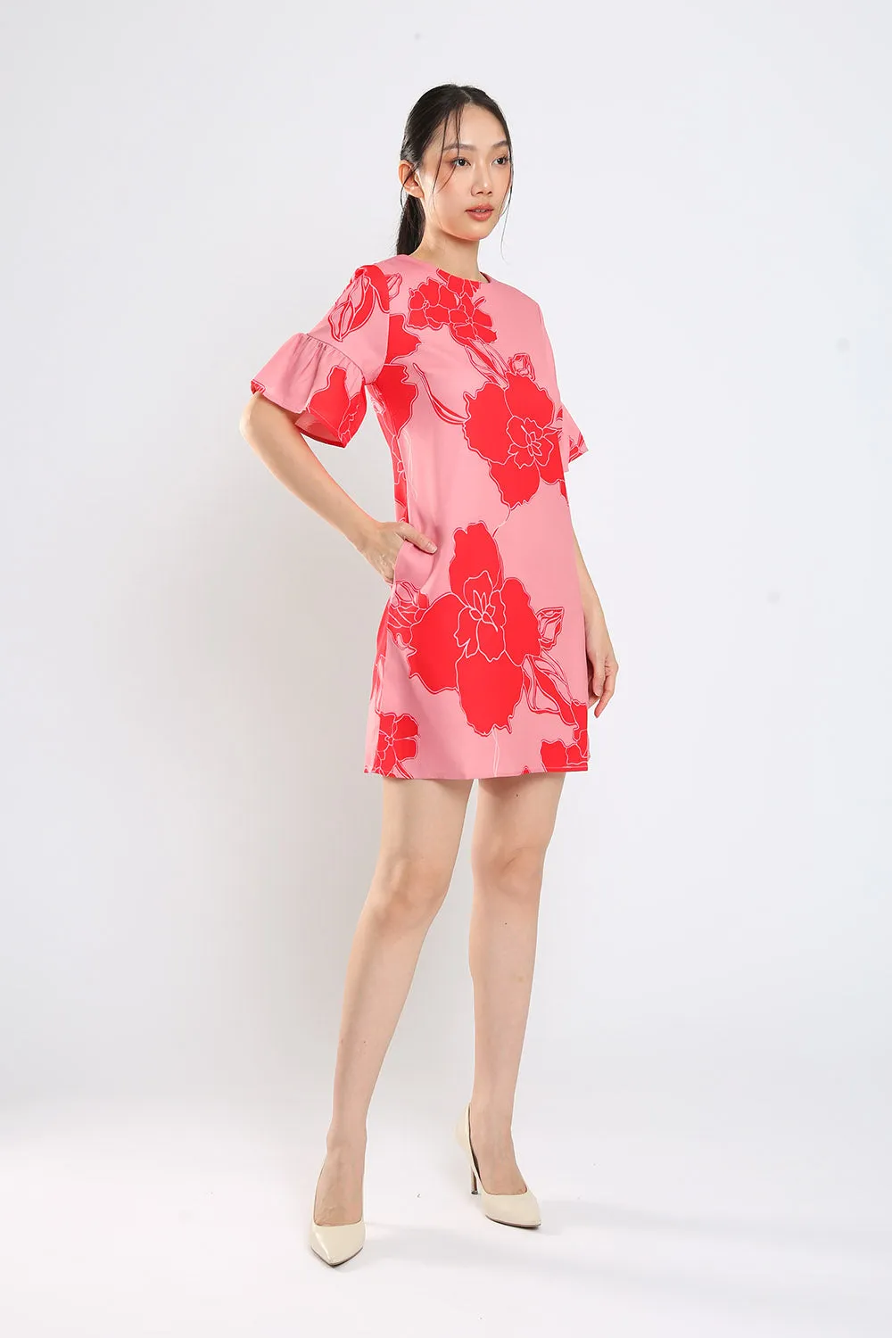 Sylvie Shift Dress in Red Floral Print
