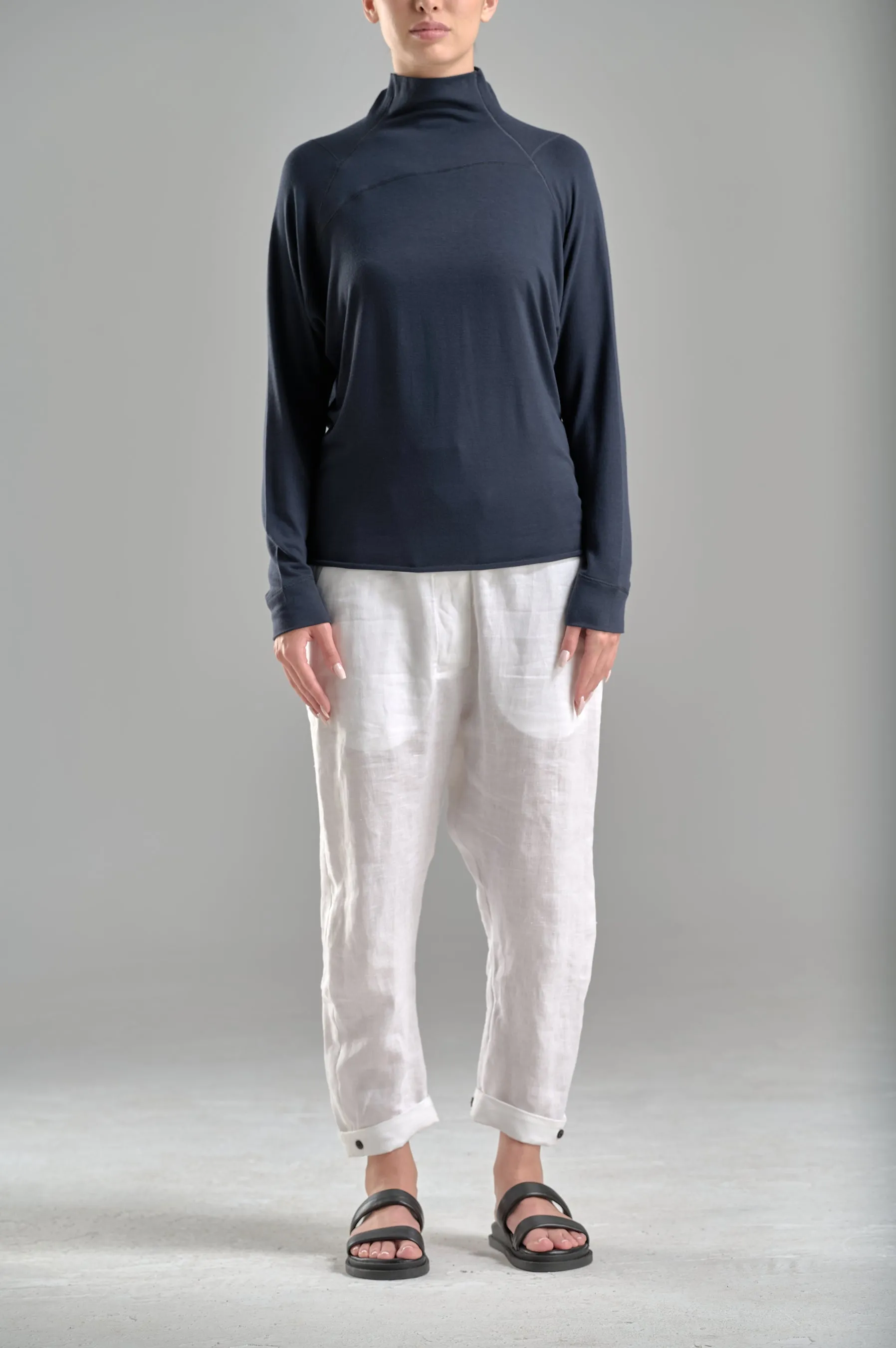 TURTLENECK LOOSE TOP