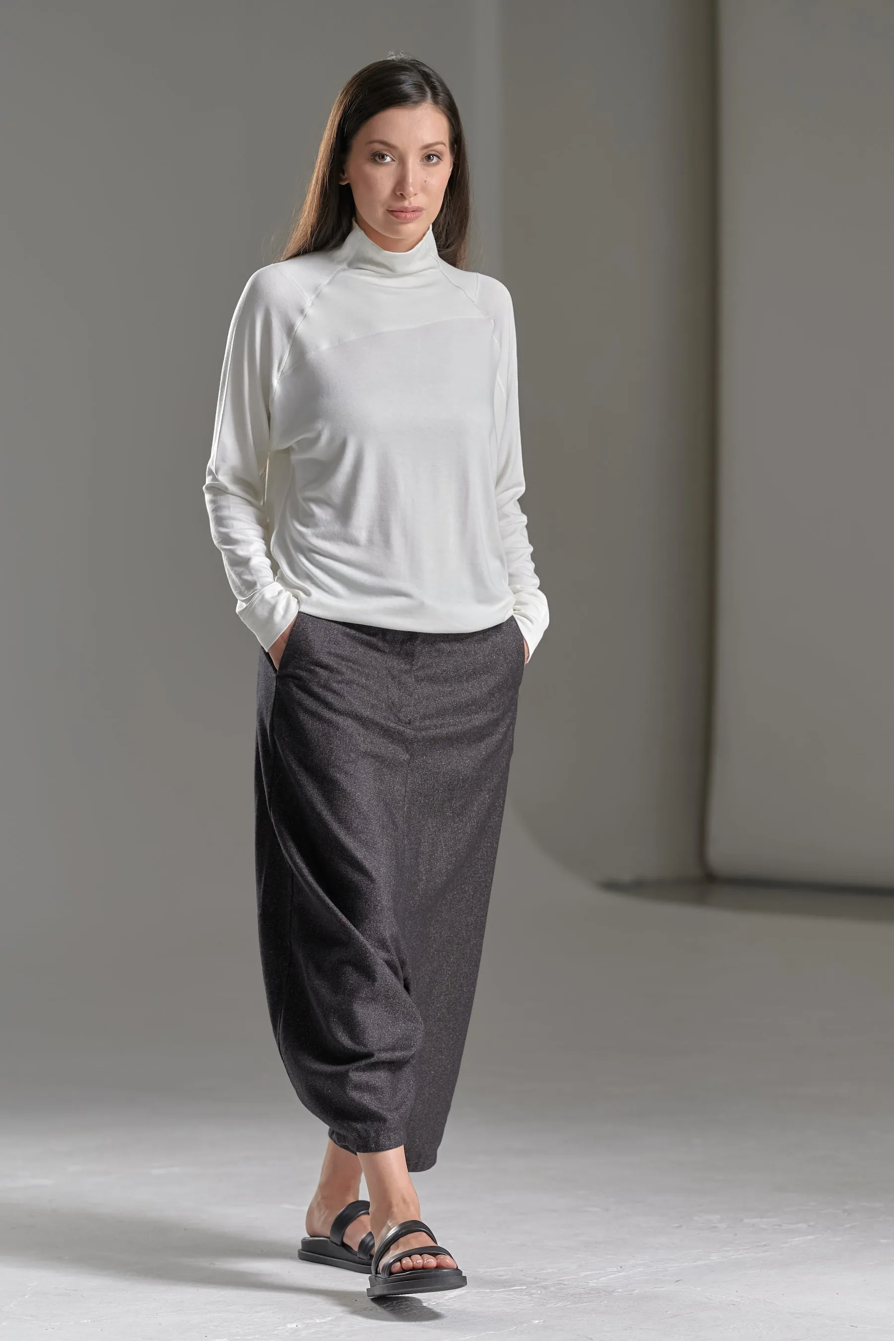 TURTLENECK LOOSE TOP