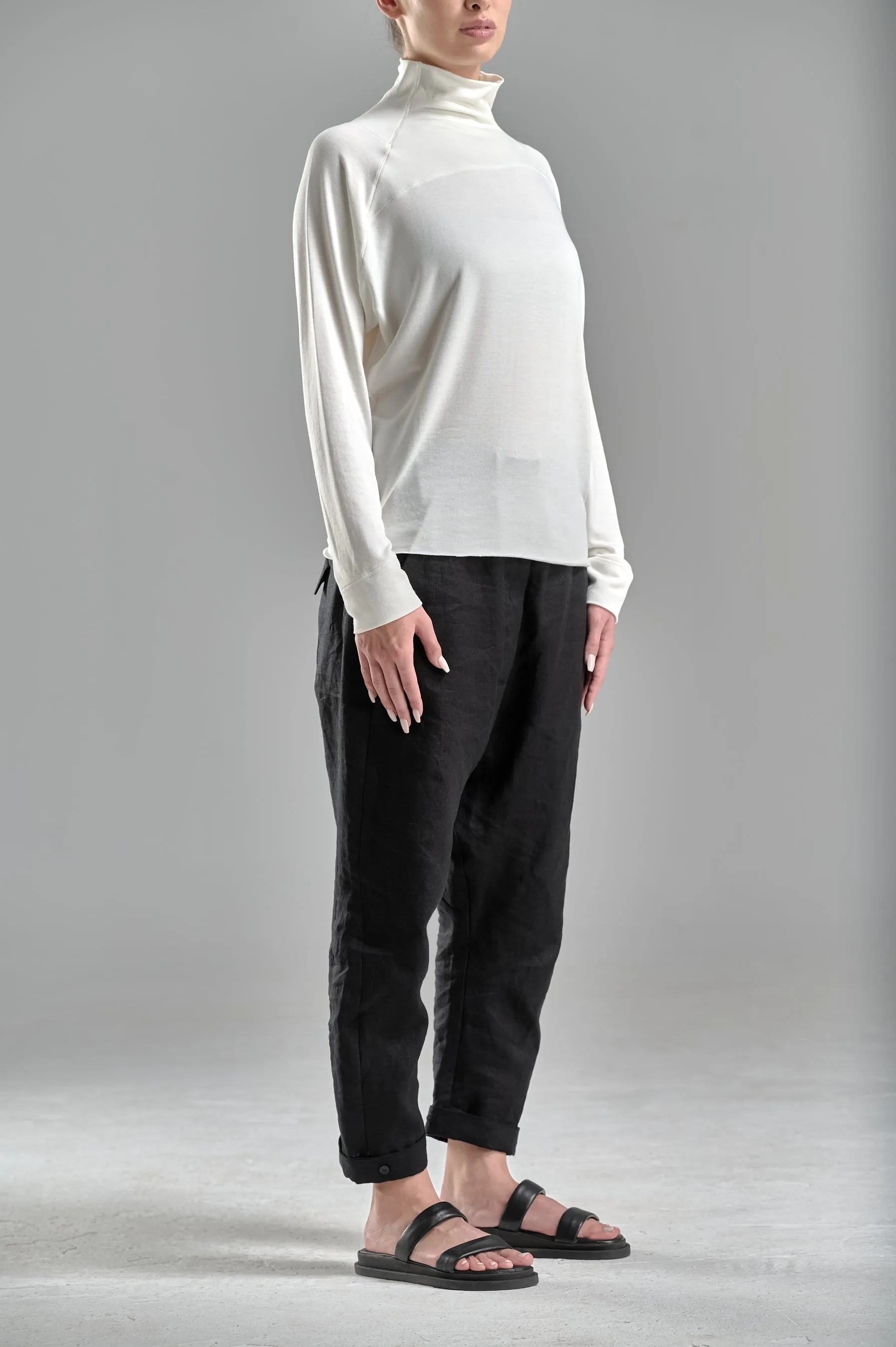 TURTLENECK LOOSE TOP