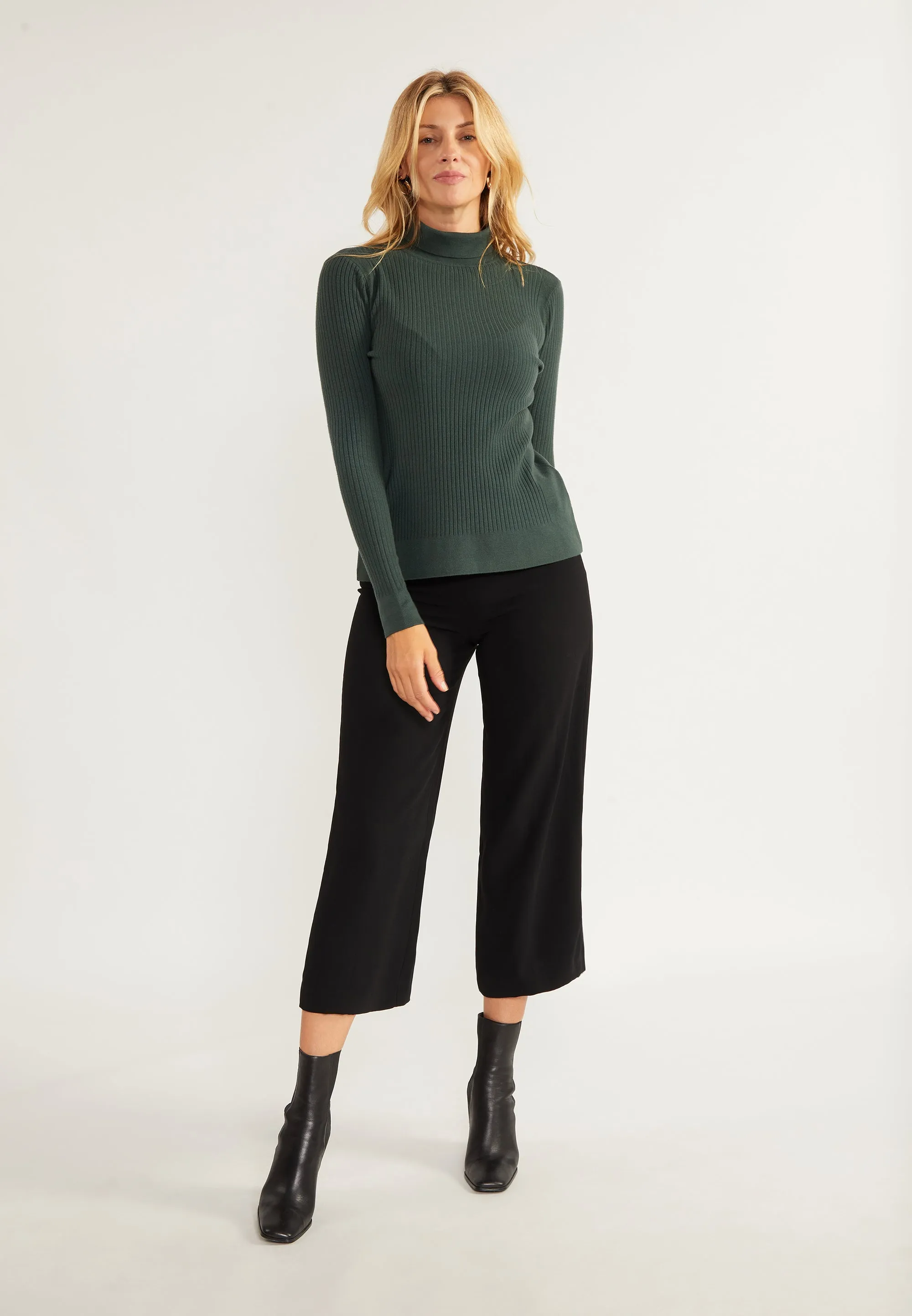 usha BLACK LABEL Women's Knit Turtleneck Sweater