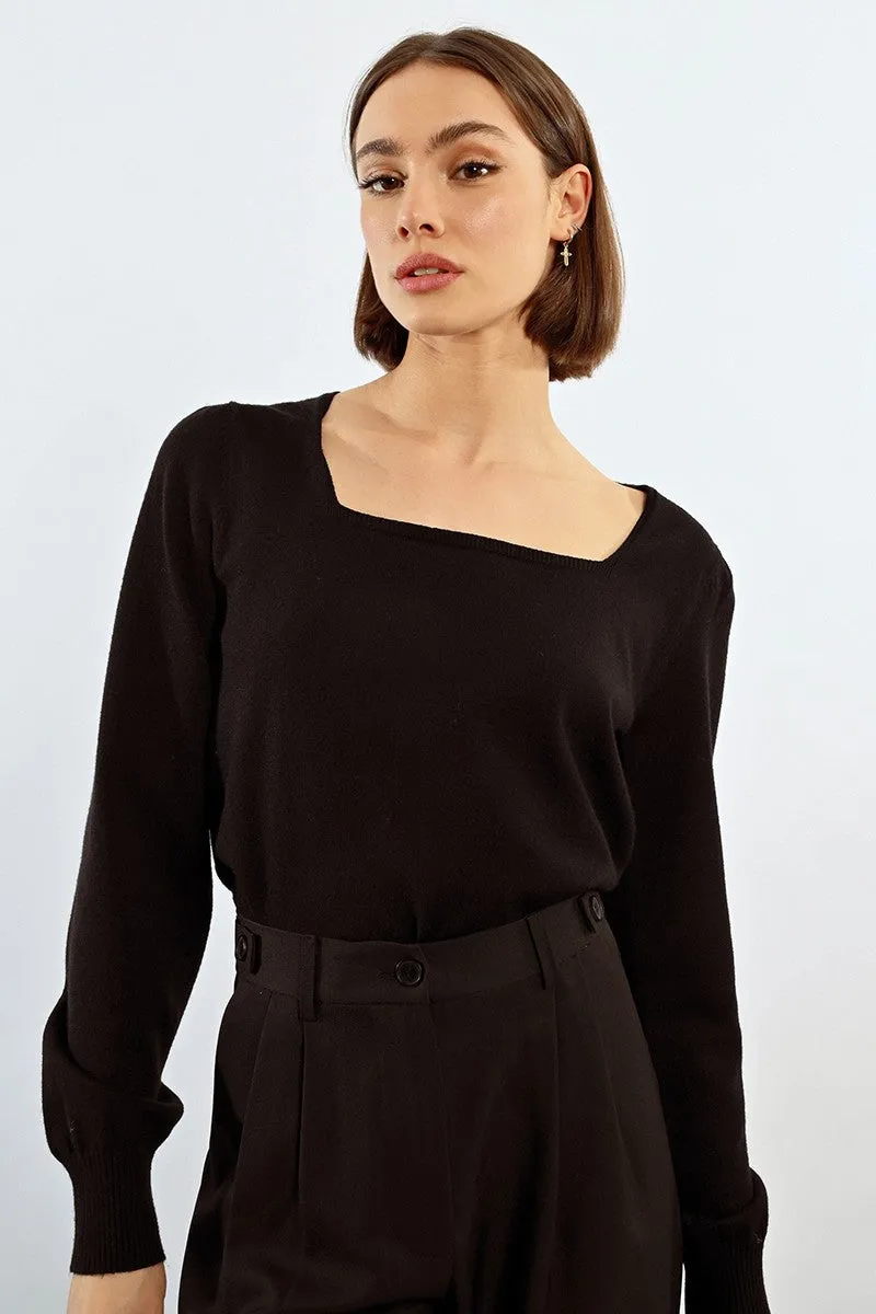 V-NECK SWEATER