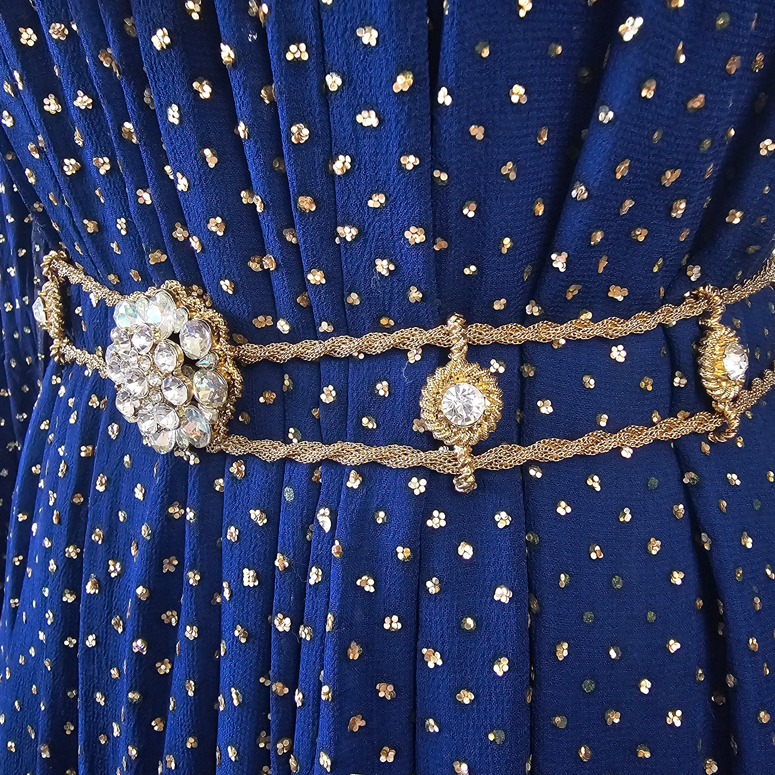 Vintage Gold rope chain belt with crystal flower centrerpiece