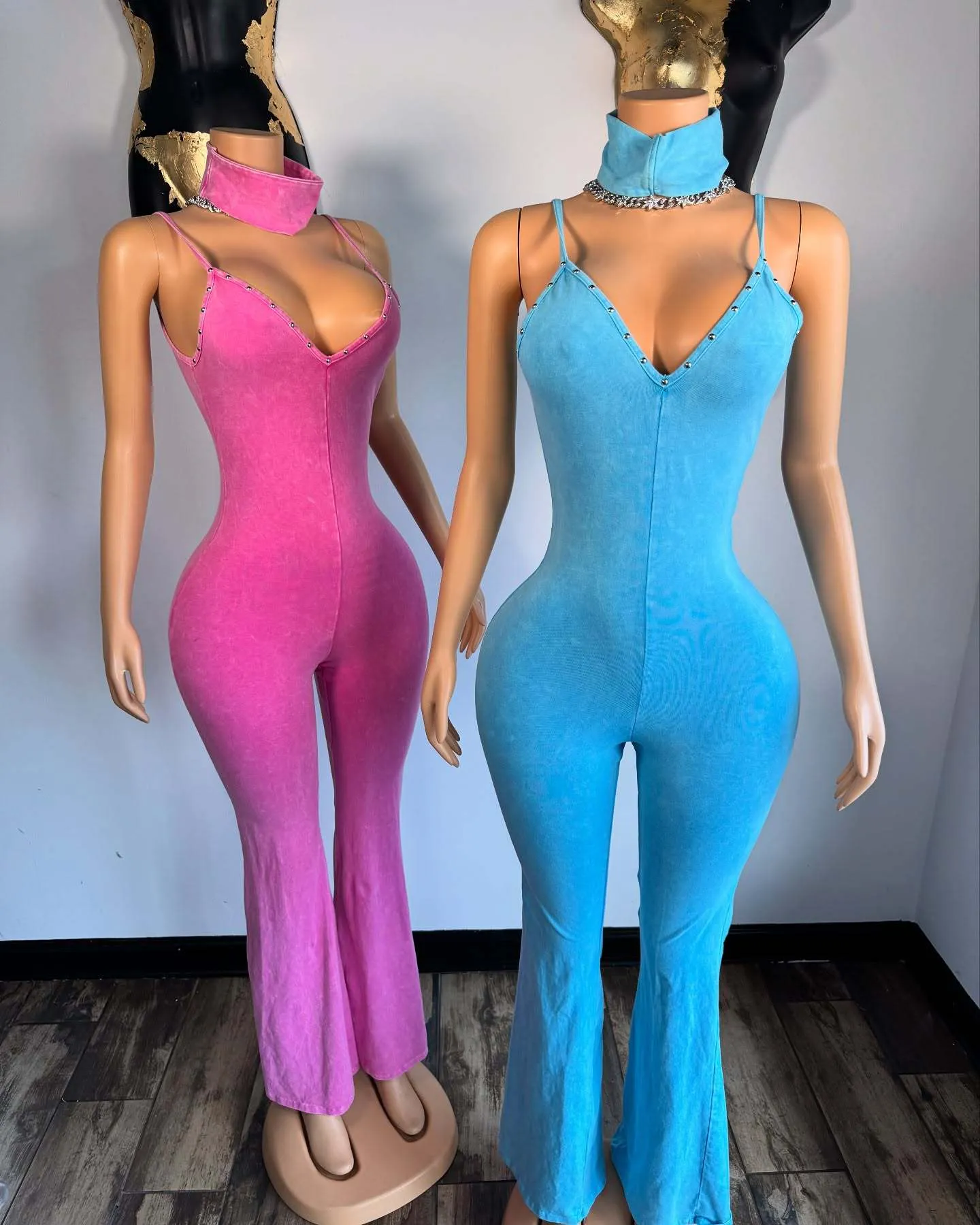 Washed V-neck denim jumpsuit with suspenders