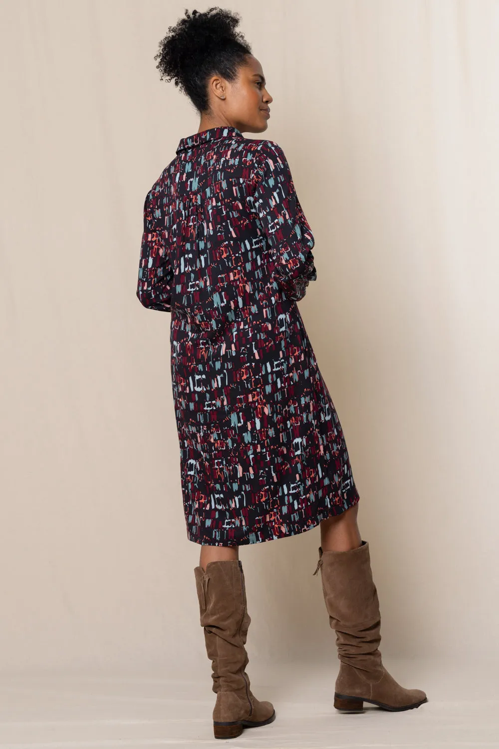 Winnie Collared Shift Dress