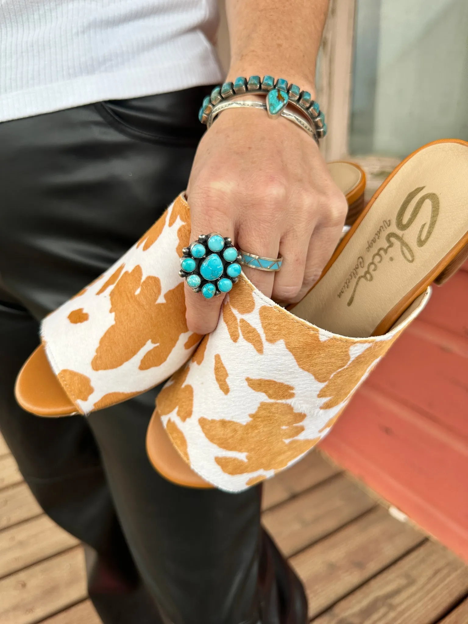 Women's Richwood Peeptoe Tan and White Cowhide Slide